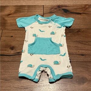 Kyte Baby Shortall in Crawl Print